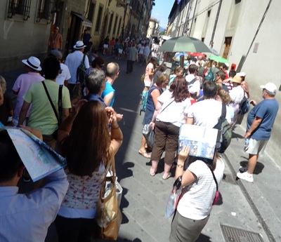 rome makiage queuing accademia florence mckays